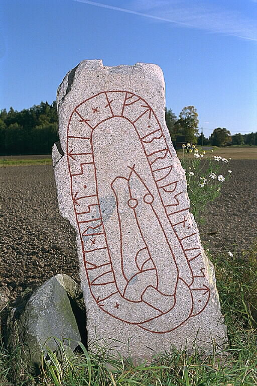 Runes written on runsten. Date: V